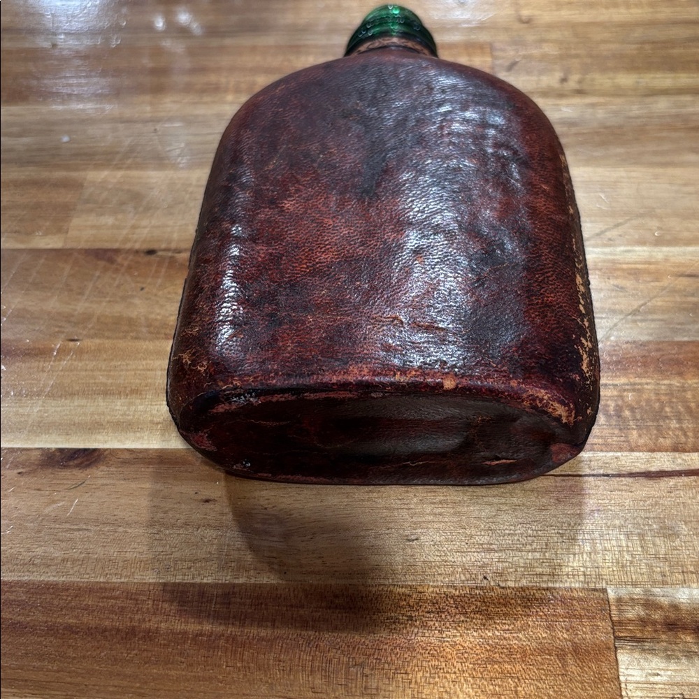 Vintage Brown Leather Whisky Bottle - Picture 6 of 7